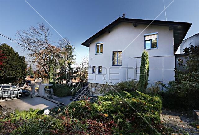 Будинок, 458 м², 911 557$ — FAKTOR