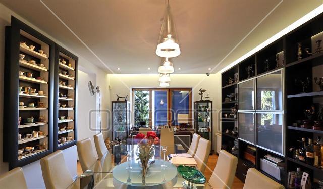 Будинок, 458 м², 911 557$ — FAKTOR