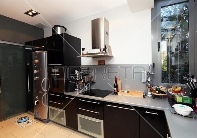 Будинок, 458 м², 911 557$ — FAKTOR