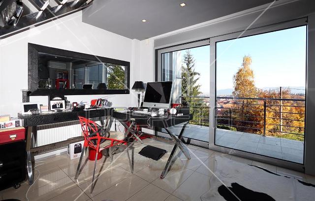Будинок, 458 м², 911 557$ — FAKTOR