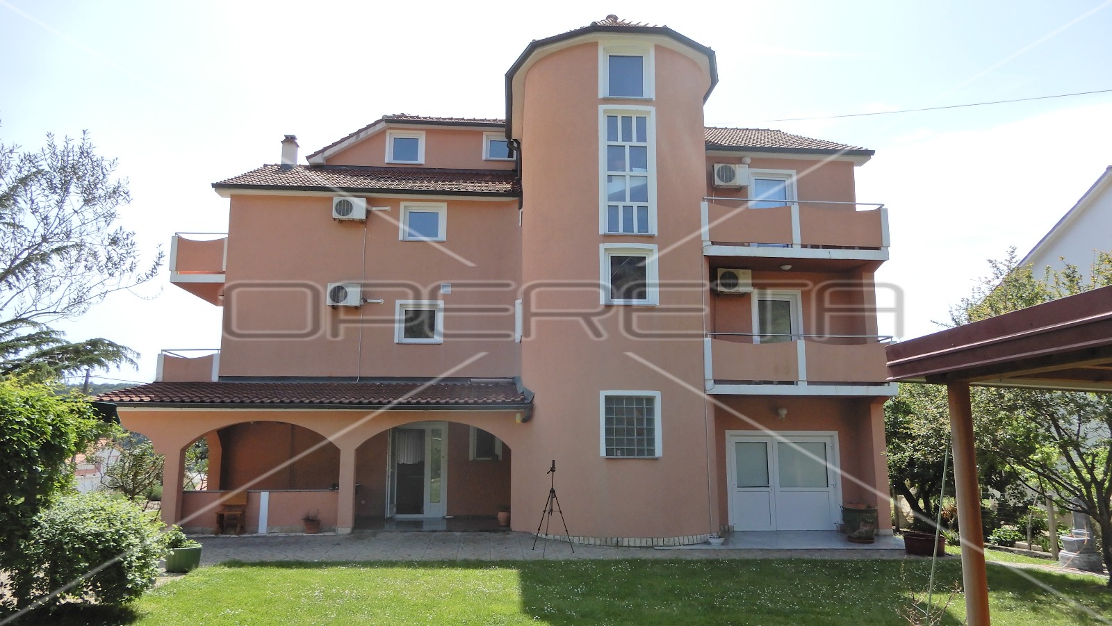 Дом, 485 м², 929 737$ — FAKTOR