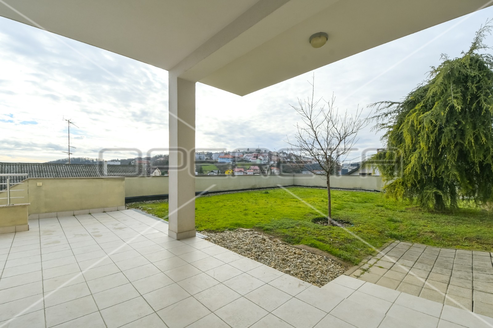 Najam, Stan, Gračani, Medveščina, 5s, 150m2