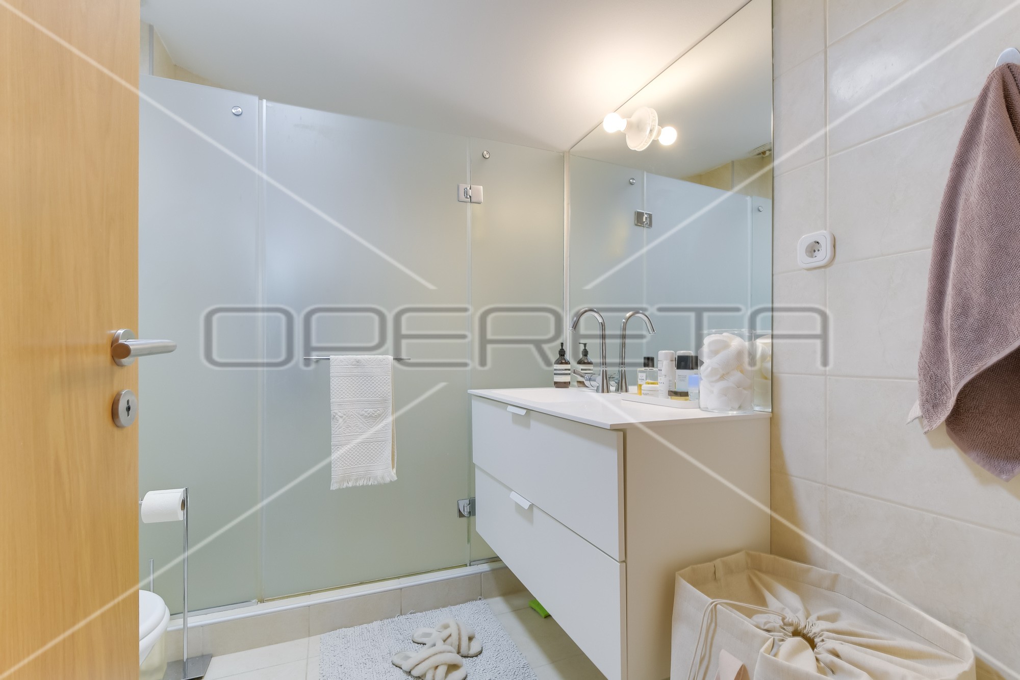 Дом, 390 м², 1 741 829$ — FAKTOR