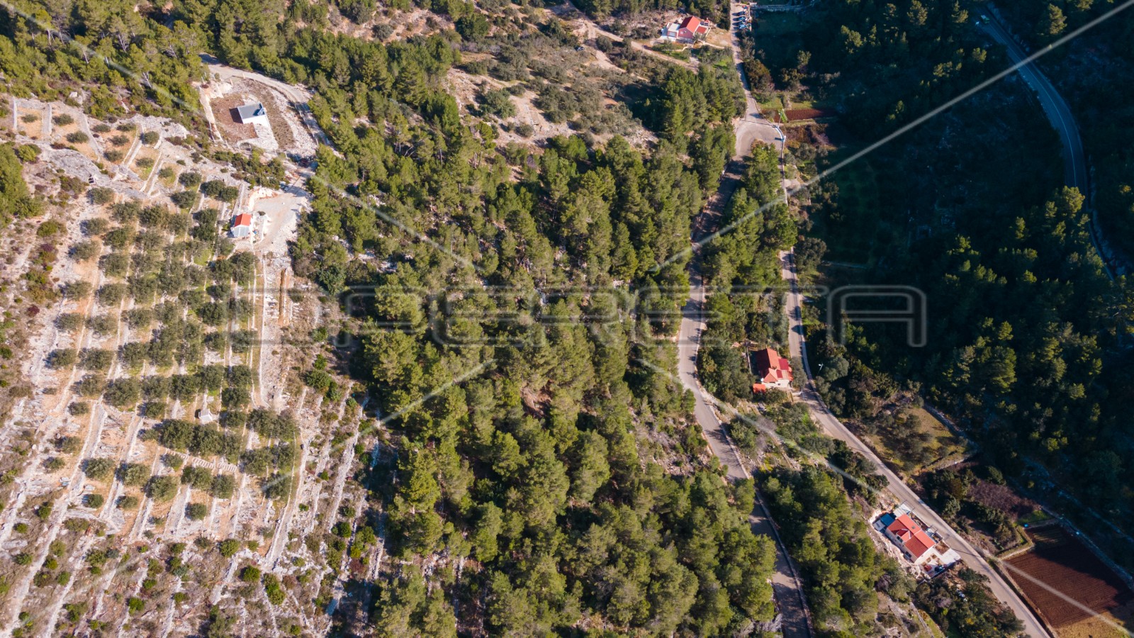 Квартира, 2452 м², 195 245$ — FAKTOR