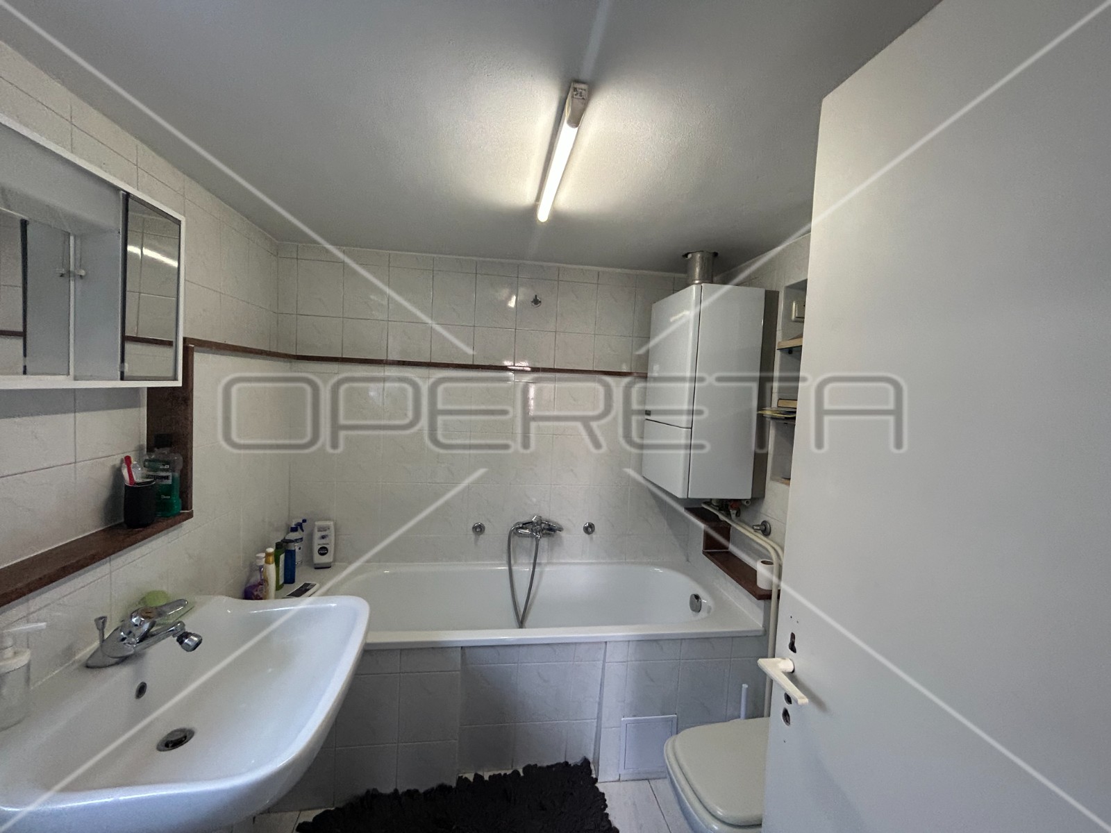 Будинок, 400 м², 766 402$ — FAKTOR