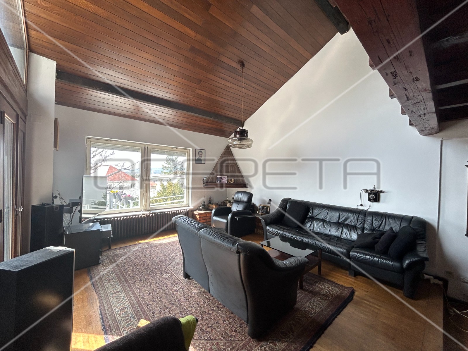 Будинок, 400 м², 766 402$ — FAKTOR