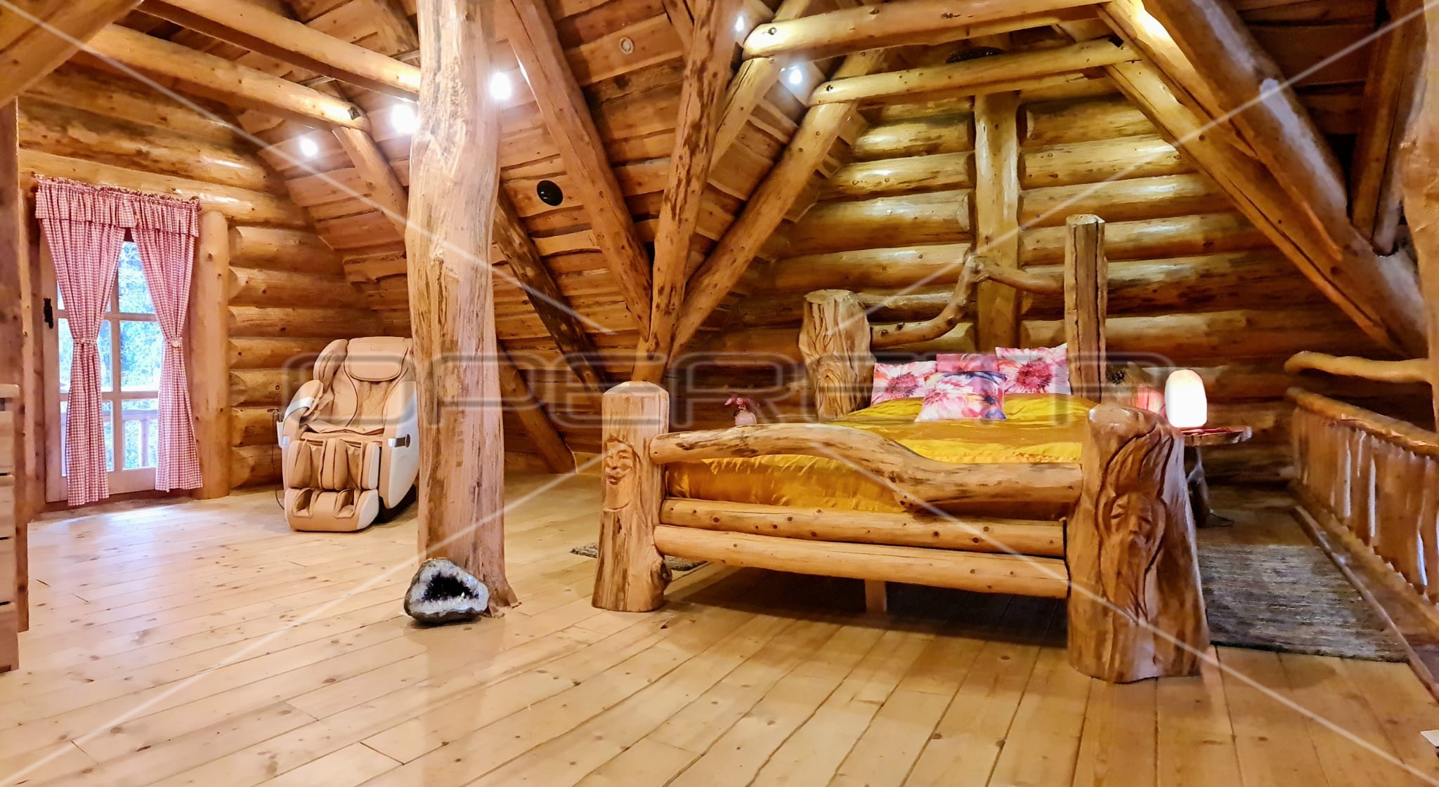 Дом, 350 м², 1 042 775$ — FAKTOR