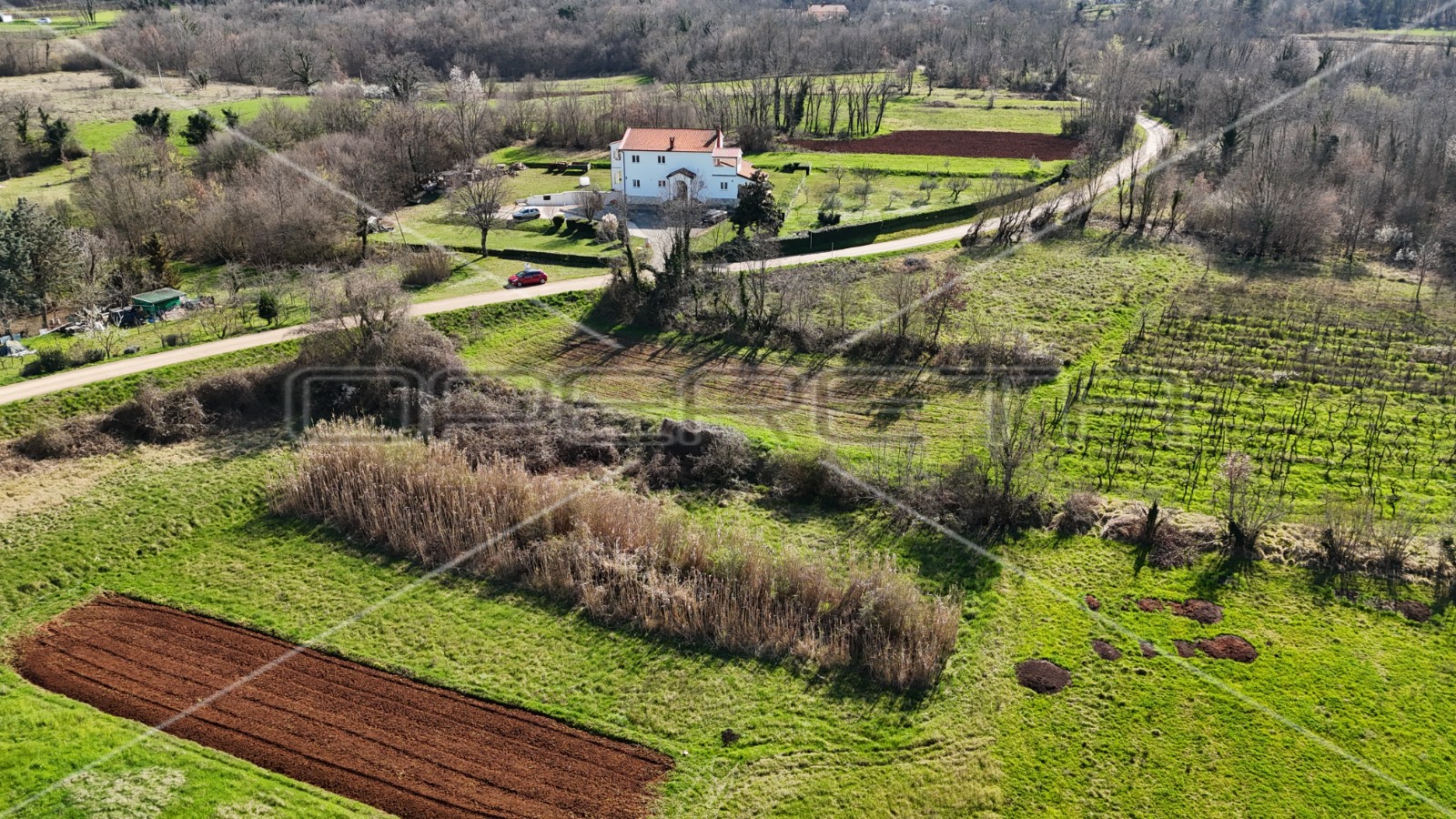 Квартира, 1416 м², 211 701$ — FAKTOR