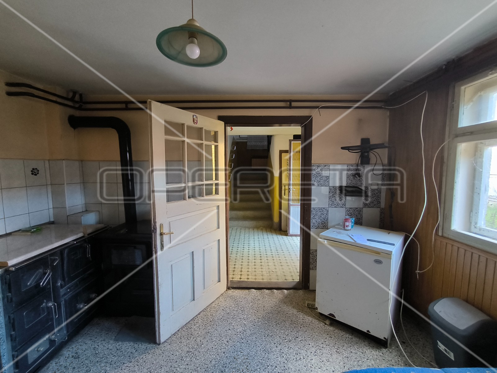Будинок, 200 м², 99 864$ — FAKTOR