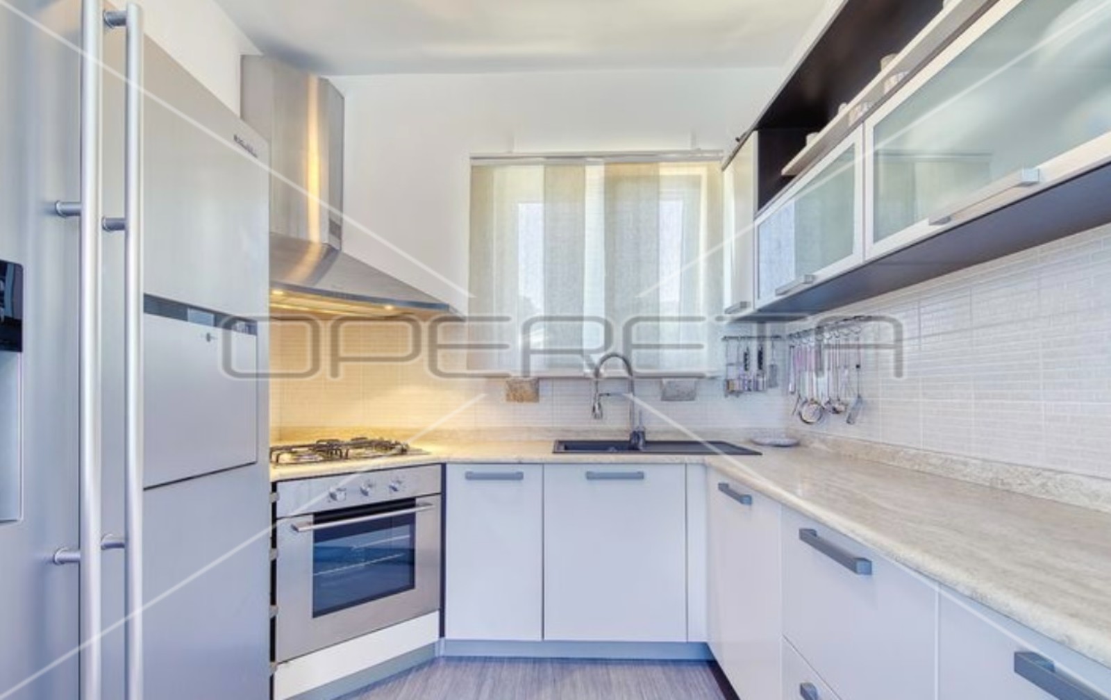 Дом, 330 м², 1 162 171$ — FAKTOR