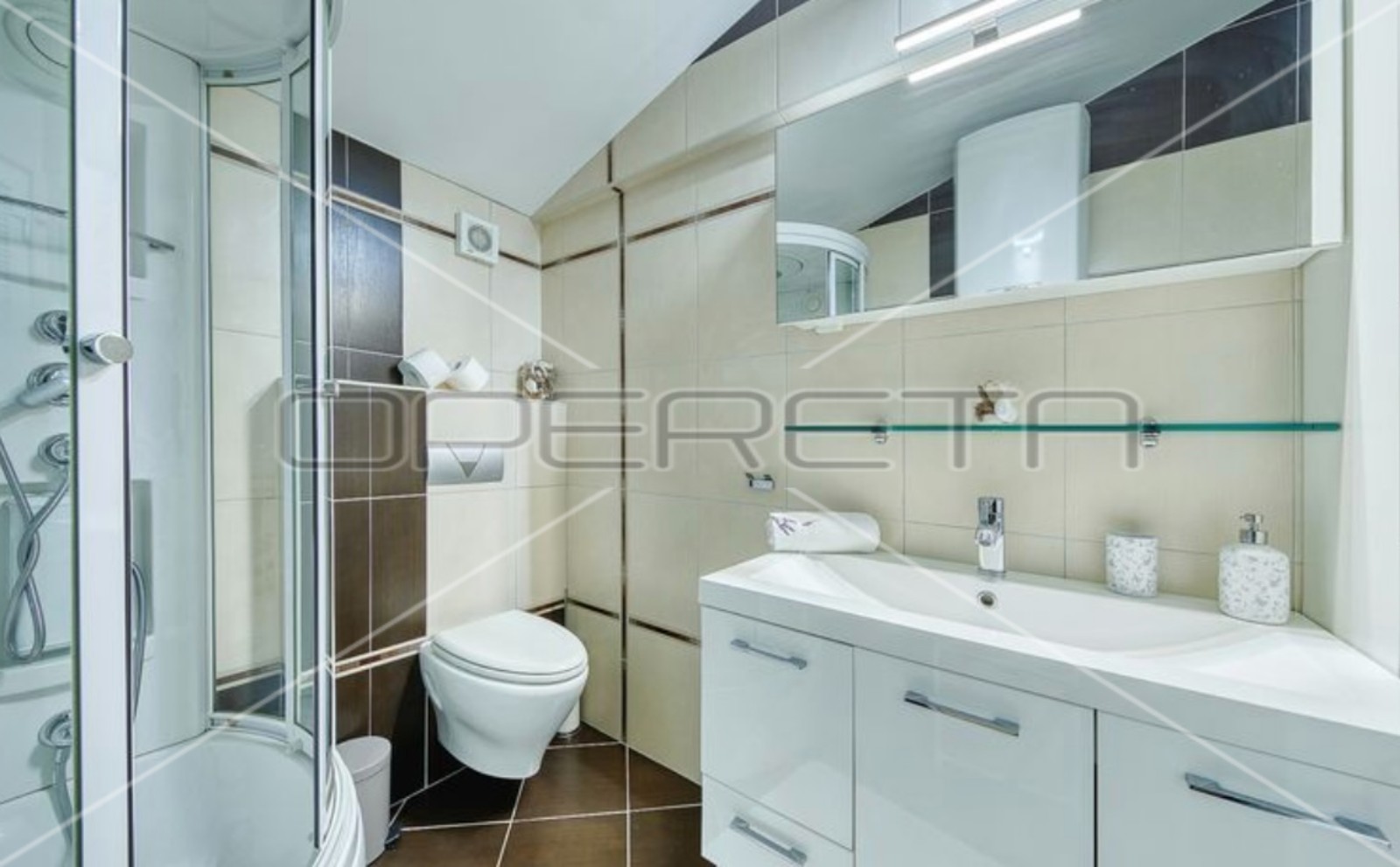 Дом, 330 м², 1 162 171$ — FAKTOR