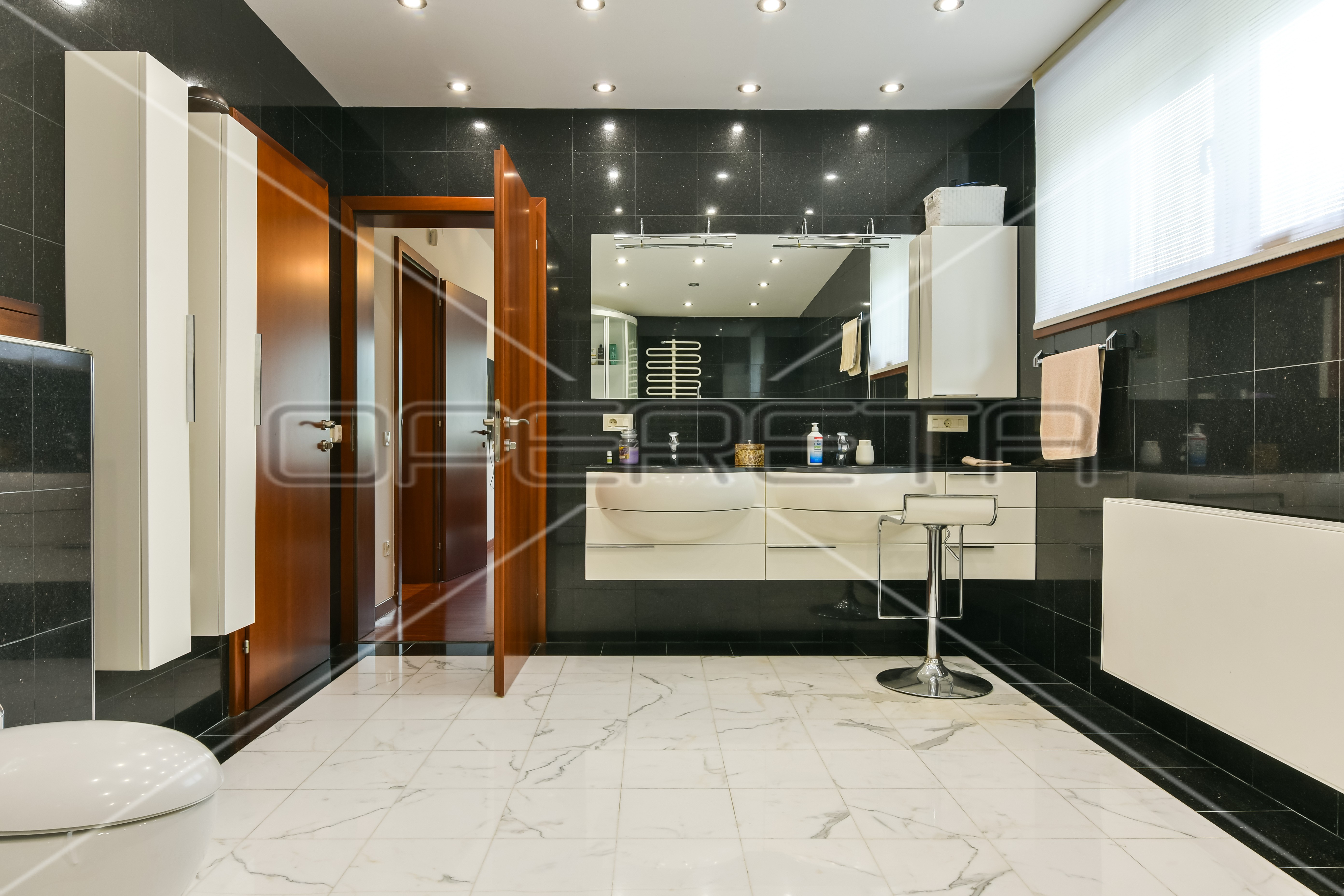 Будинок, 650 м², 1 033 485$ — FAKTOR