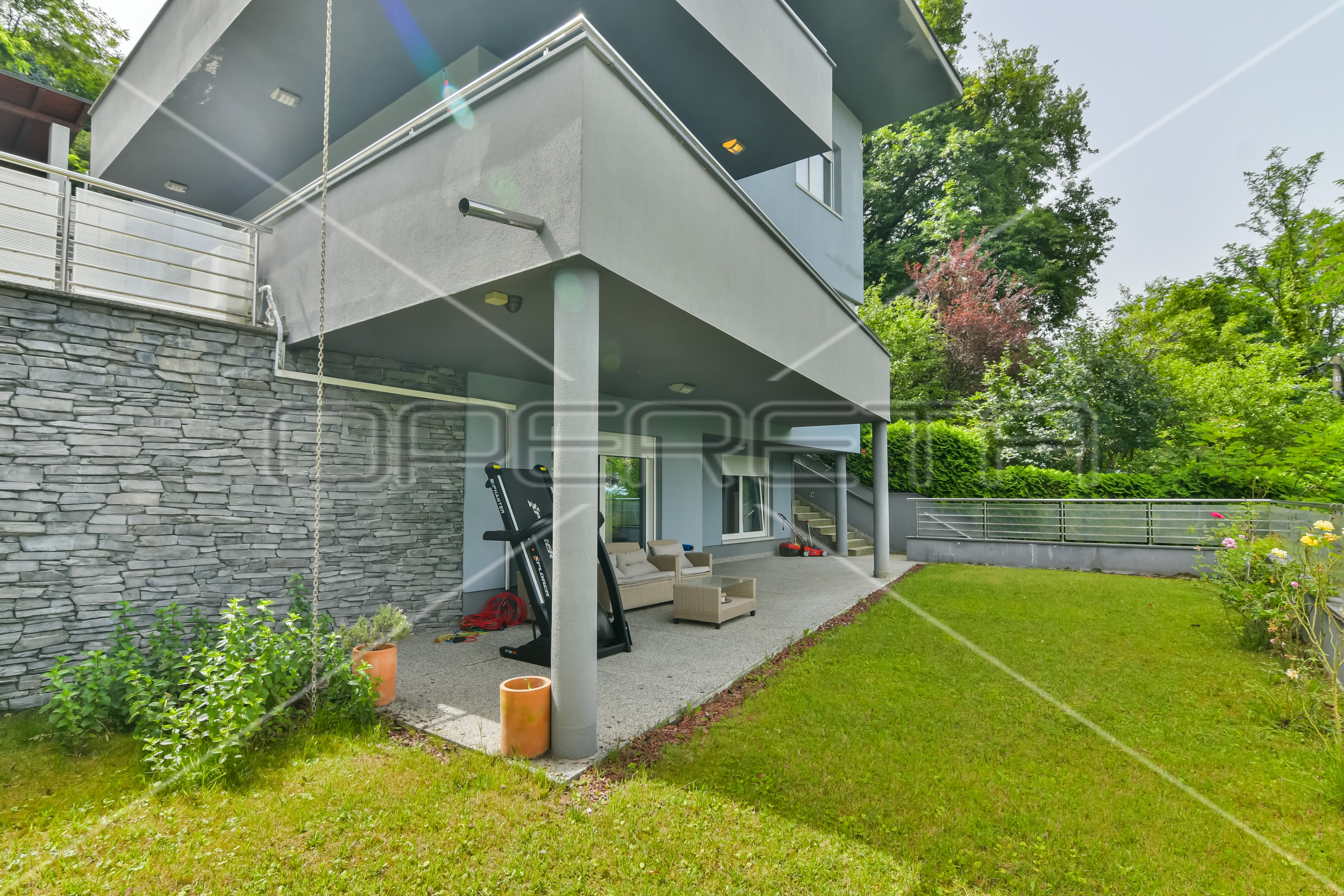 Будинок, 650 м², 1 033 485$ — FAKTOR