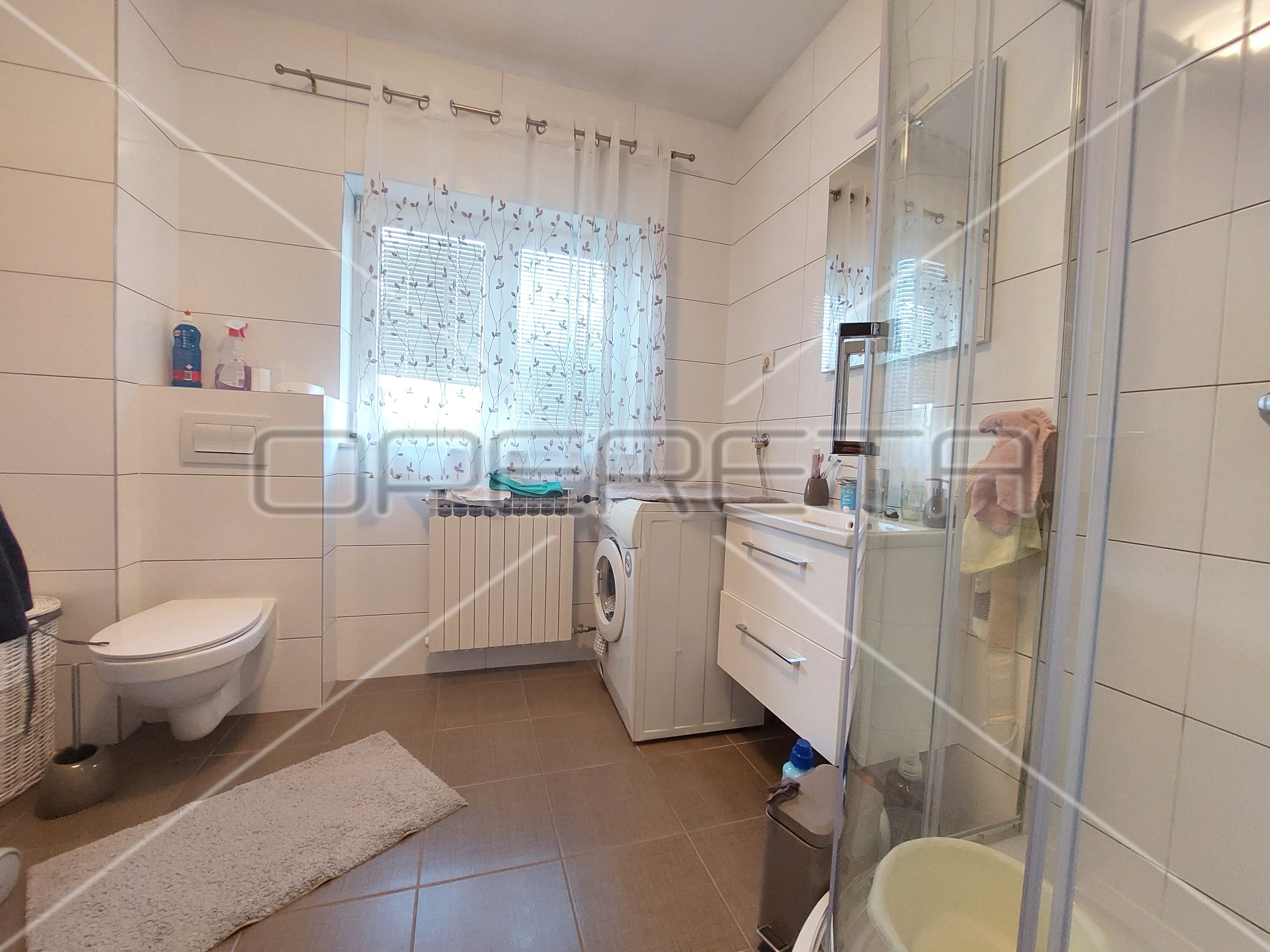 Дом, 220 м², 162 569$ — FAKTOR