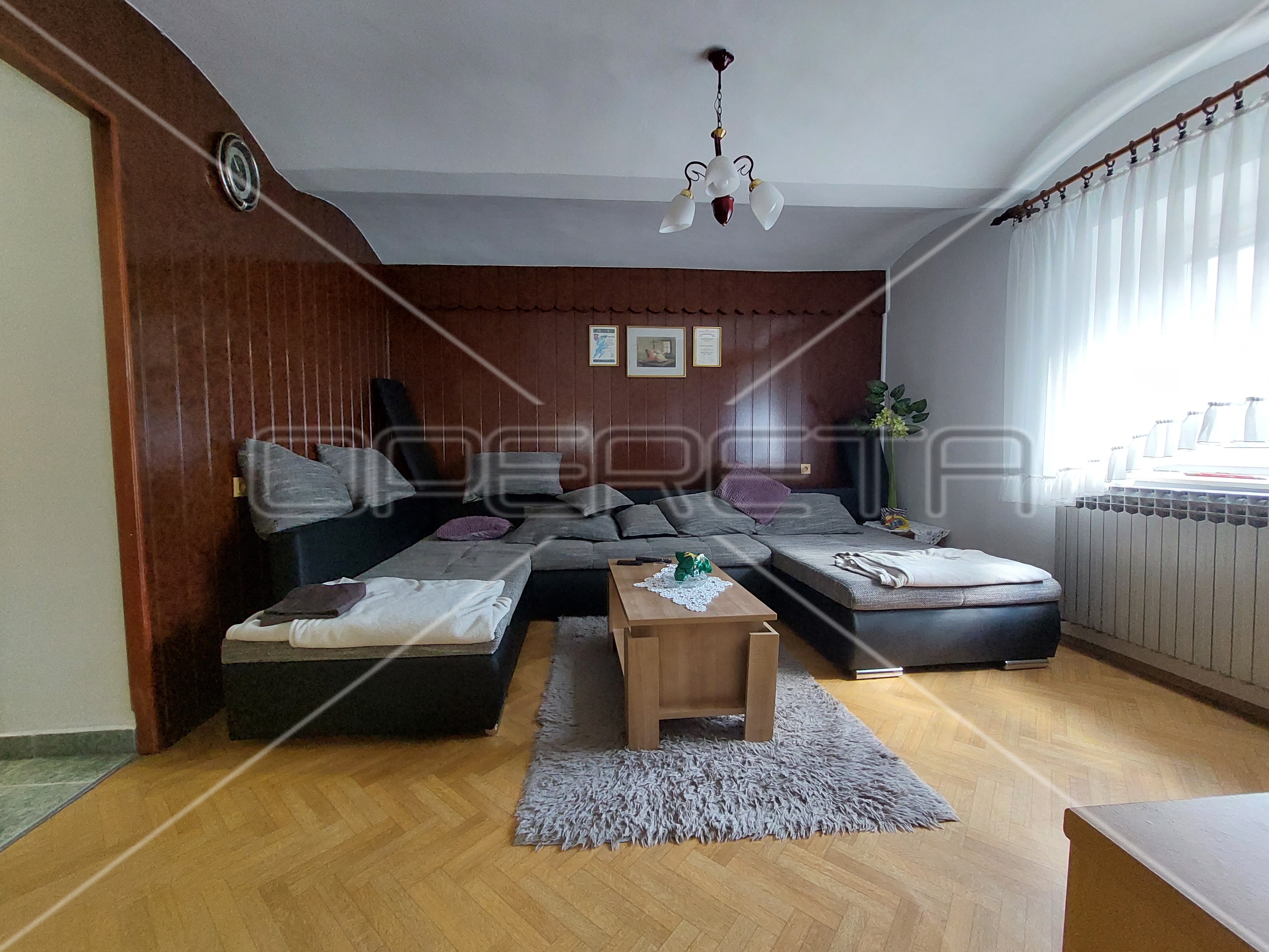 Дом, 220 м², 162 569$ — FAKTOR