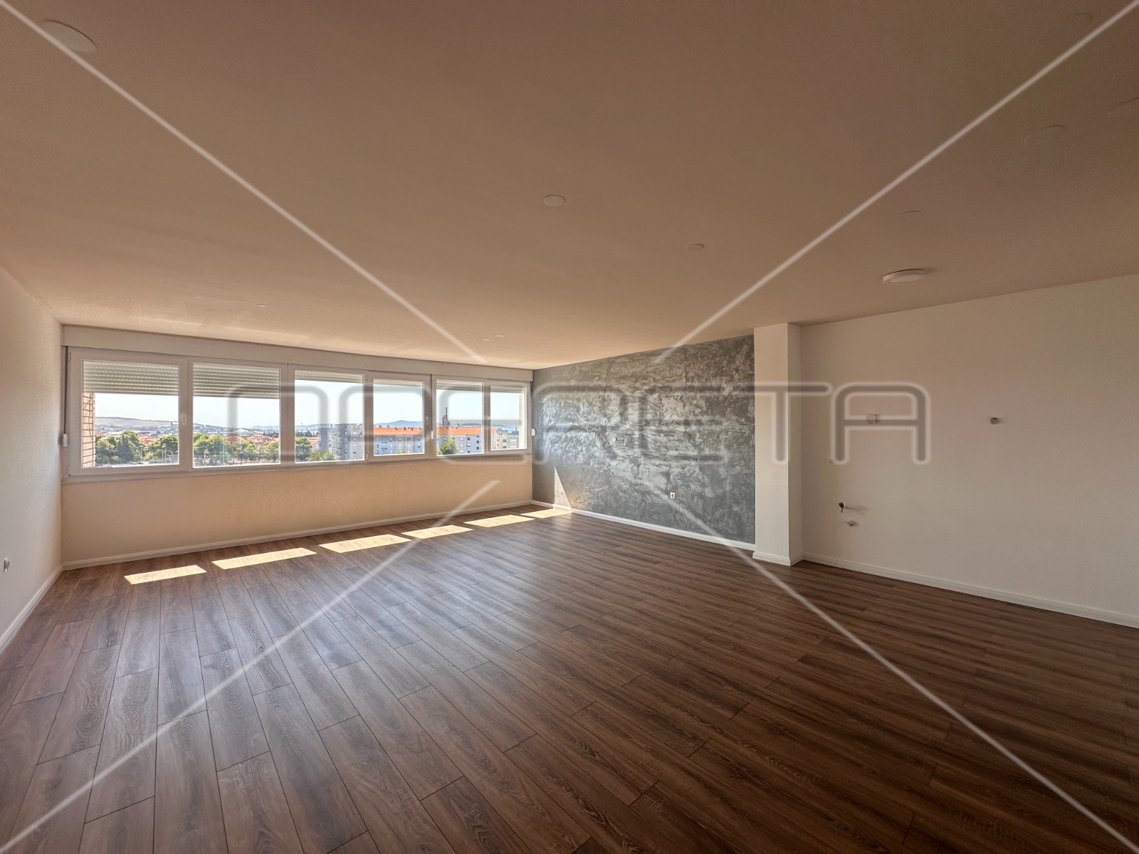 Квартира, 90 м², 290 543$ — FAKTOR
