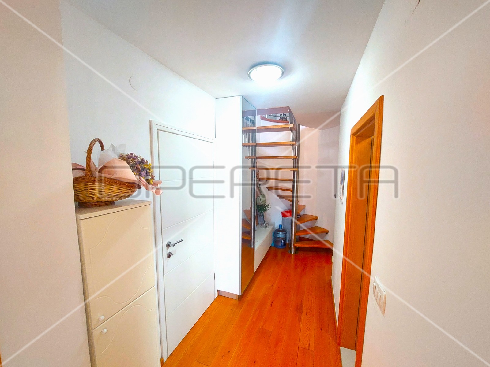 Квартира, 103 м², 215 002$ — FAKTOR