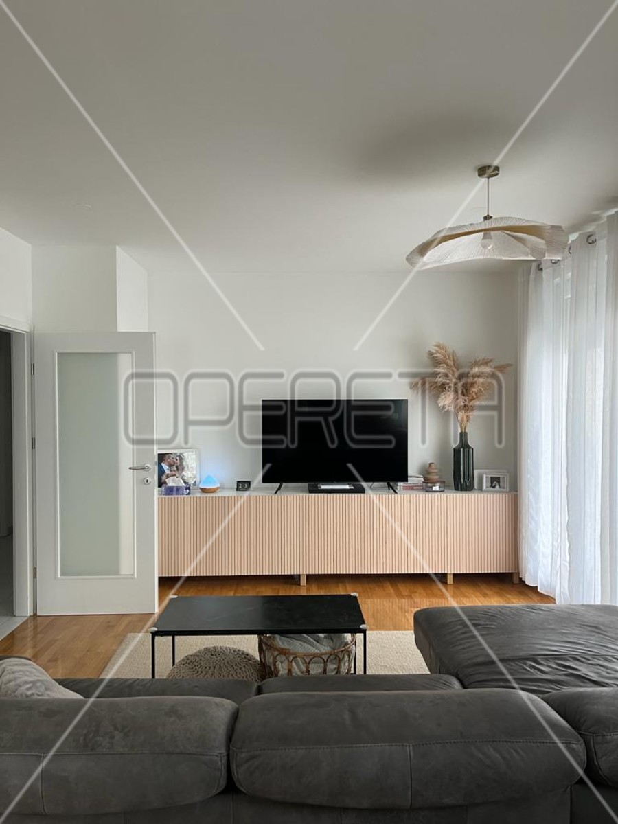 Квартира, 82 м², 316 111$ — FAKTOR