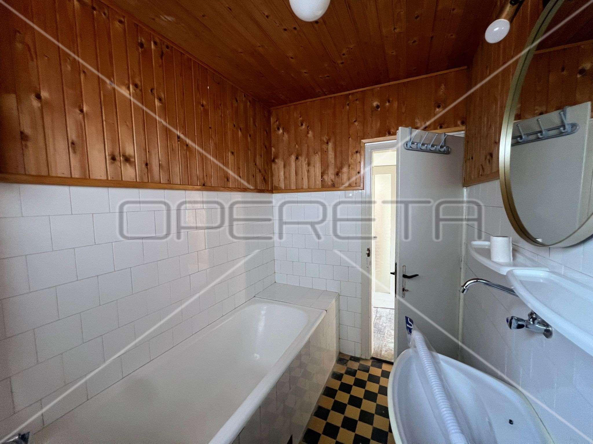 Дом, 223 м², 191 600$ — FAKTOR