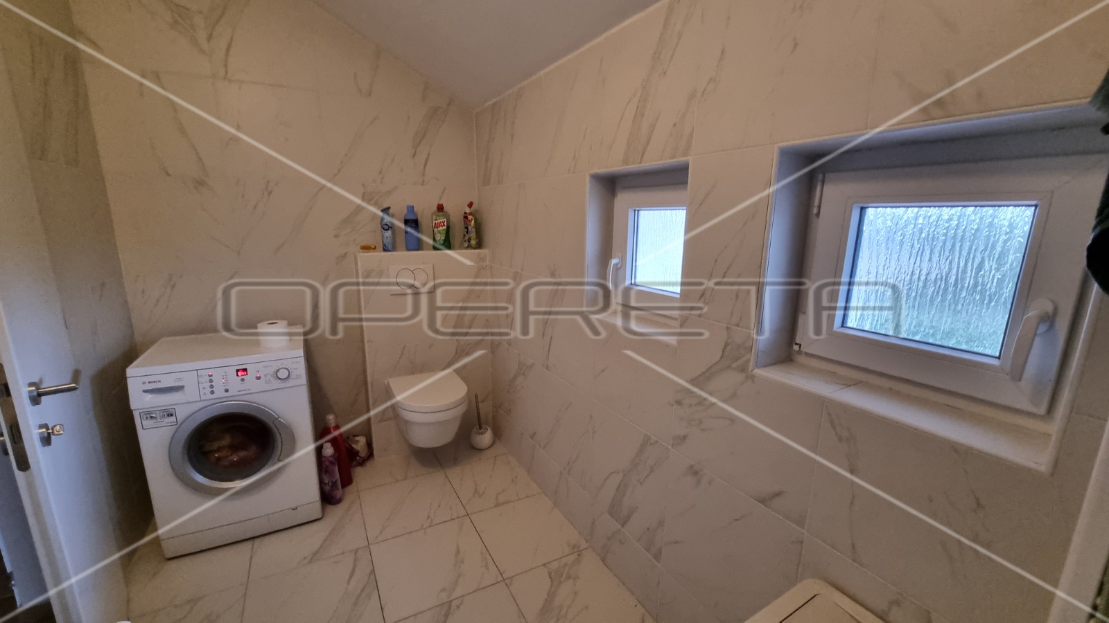 Будинок, 220 м², 510 936$ — FAKTOR