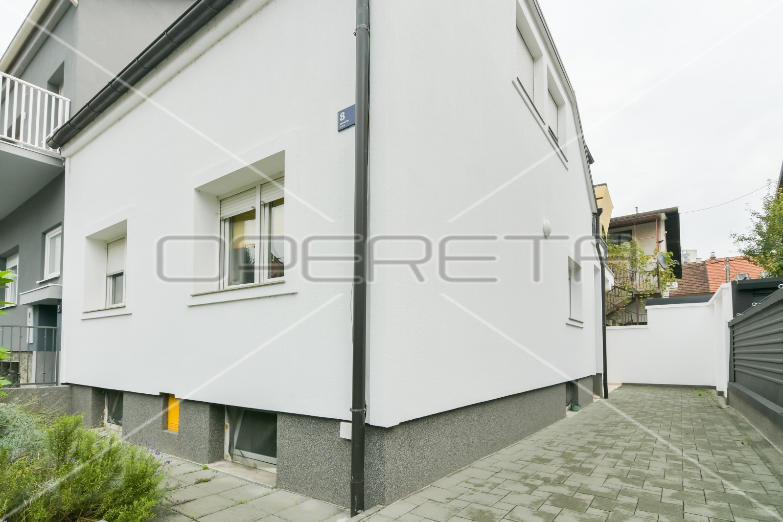 Будинок, 151 м², 421 523$ — FAKTOR