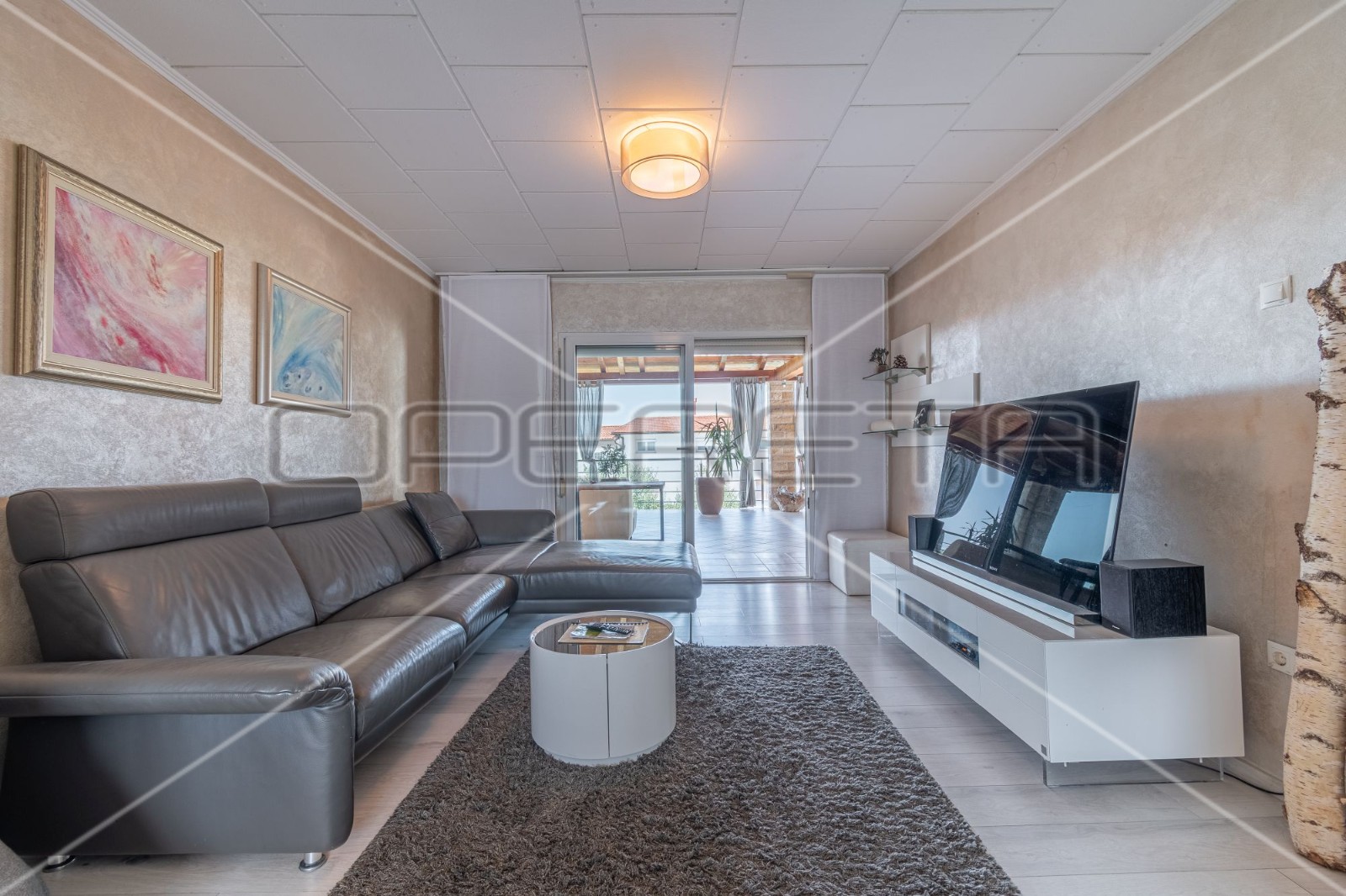 Дом, 438 м², 1 022 710$ — FAKTOR