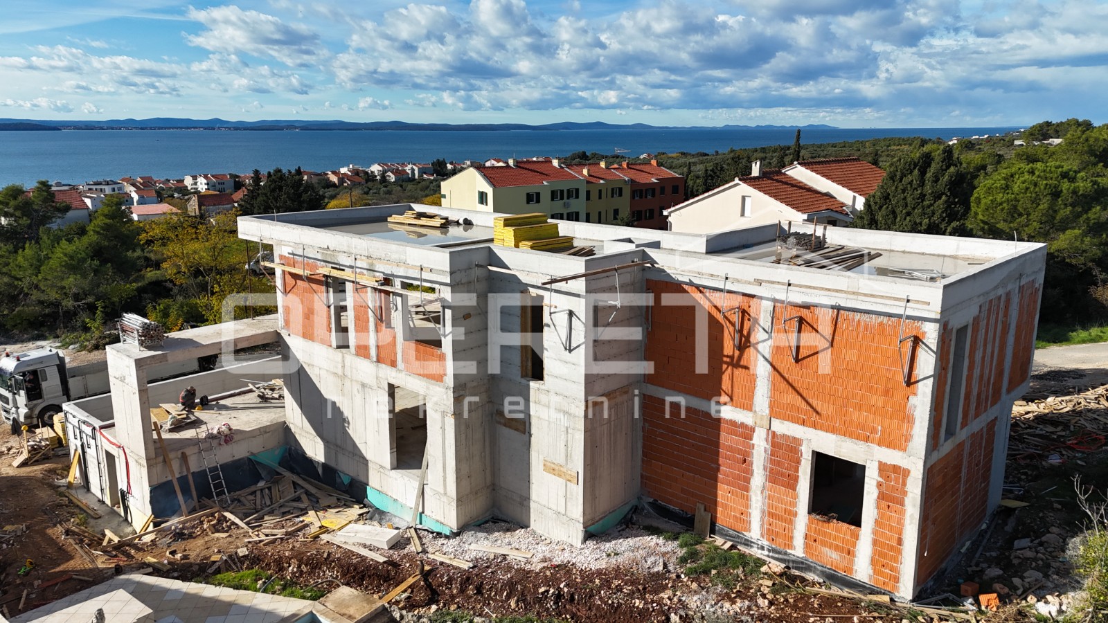 Дом, 339 м², 2 905 428$ — FAKTOR