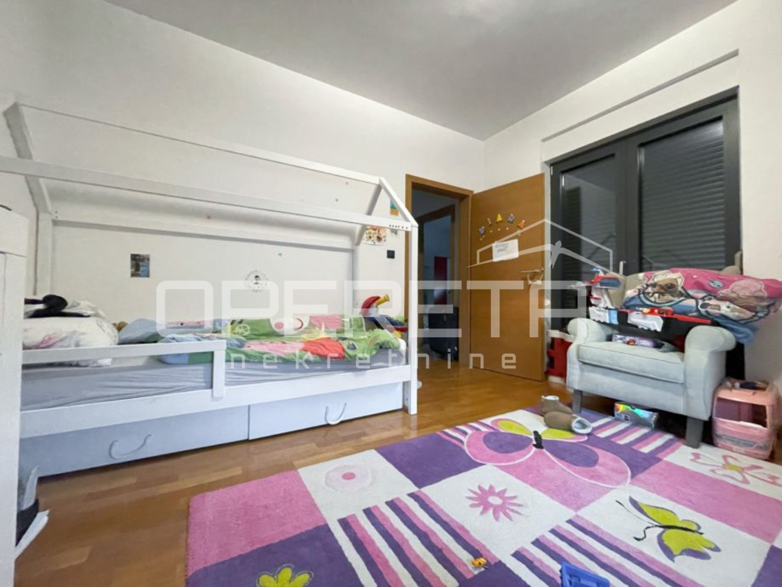 Будинок, 243 м², 638 671$ — FAKTOR