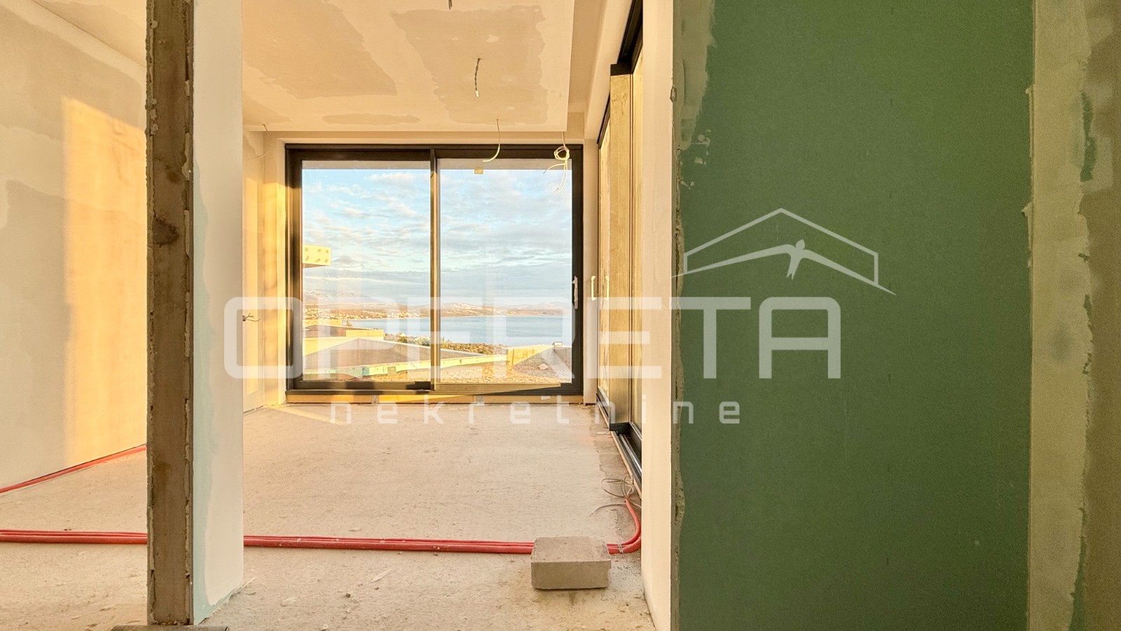 Дом, 200 м², 1 394 605$ — FAKTOR