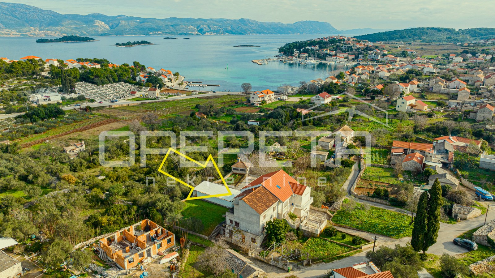 Prodaja, Kuća, Lumbarda, Lumbarda, Dvojni objekt, 240m2