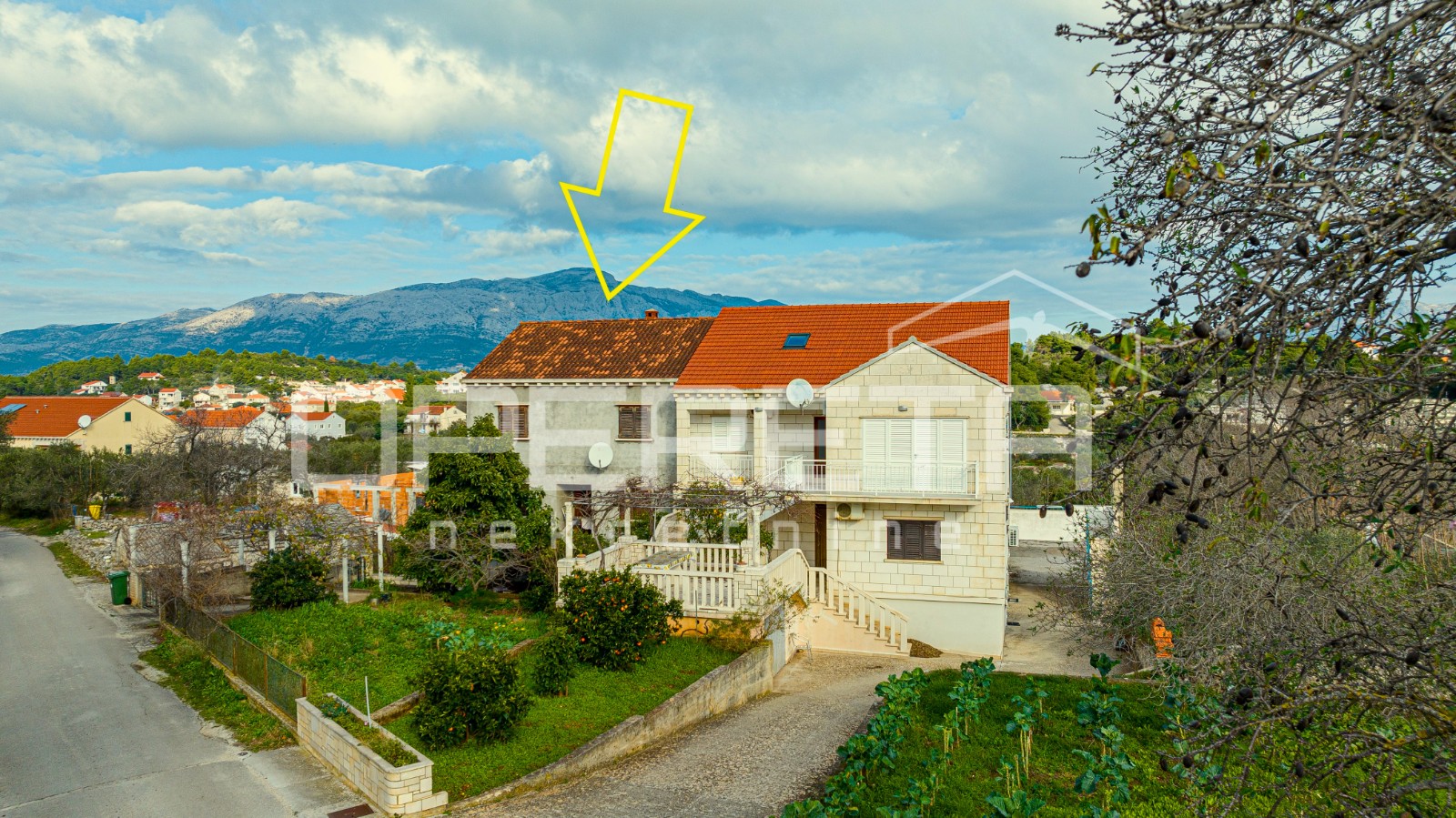 Prodaja, Kuća, Lumbarda, Lumbarda, Dvojni objekt, 240m2