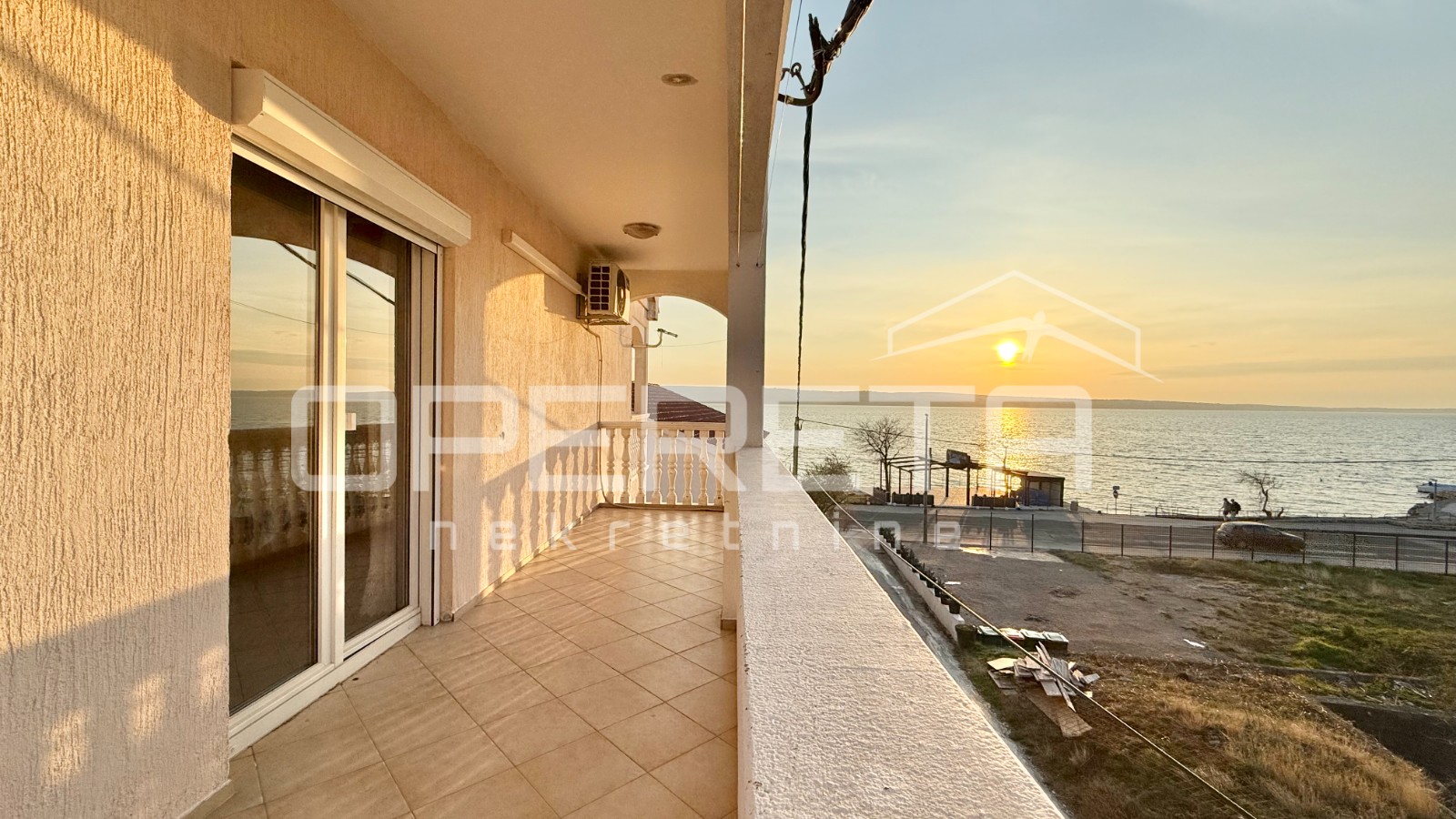 Sale, Flat, Starigrad, Ulica Dr. Franje Tuđmana, 2r, 47m2