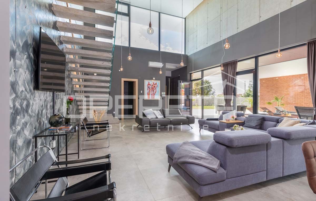 Sale, House, Ližnjan, Ližnjan, Stand alone, 498m2