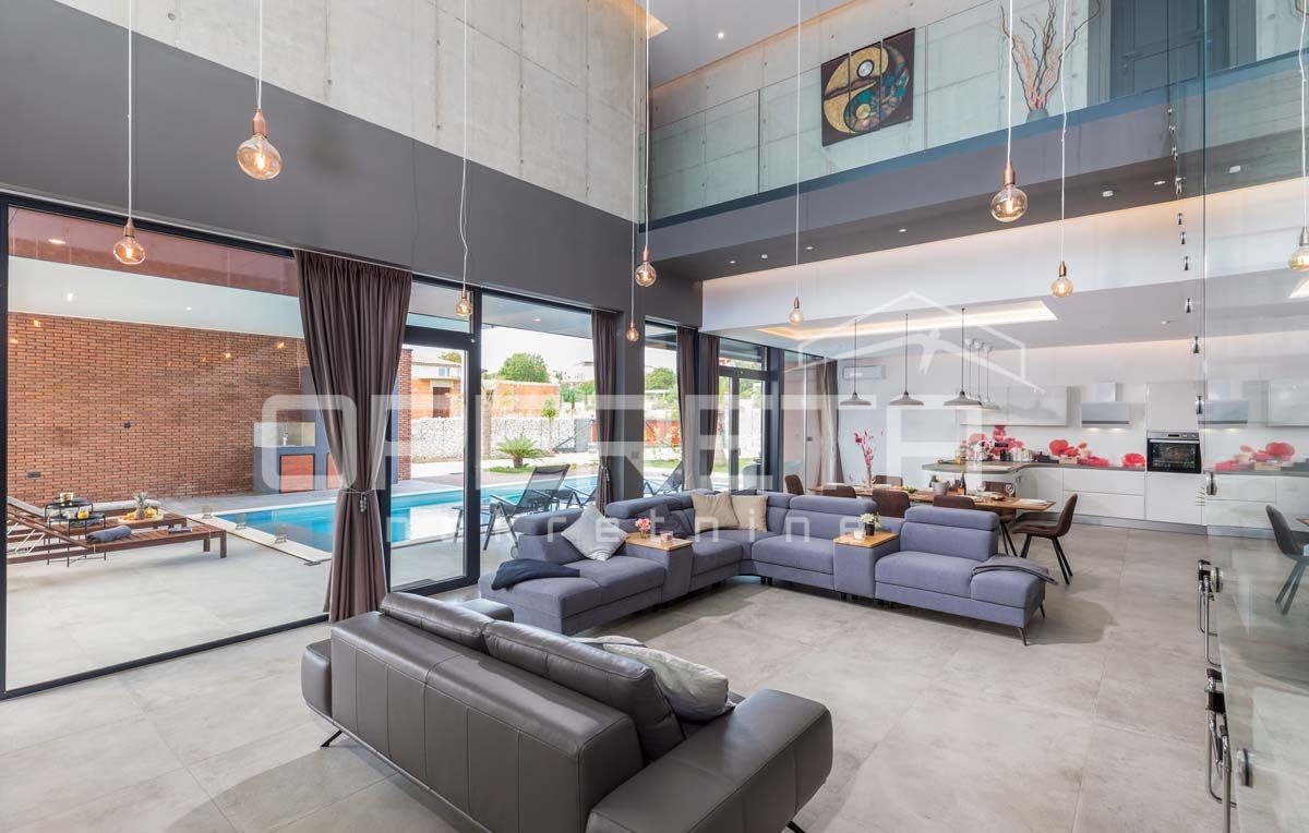 Sale, House, Ližnjan, Ližnjan, Stand alone, 498m2