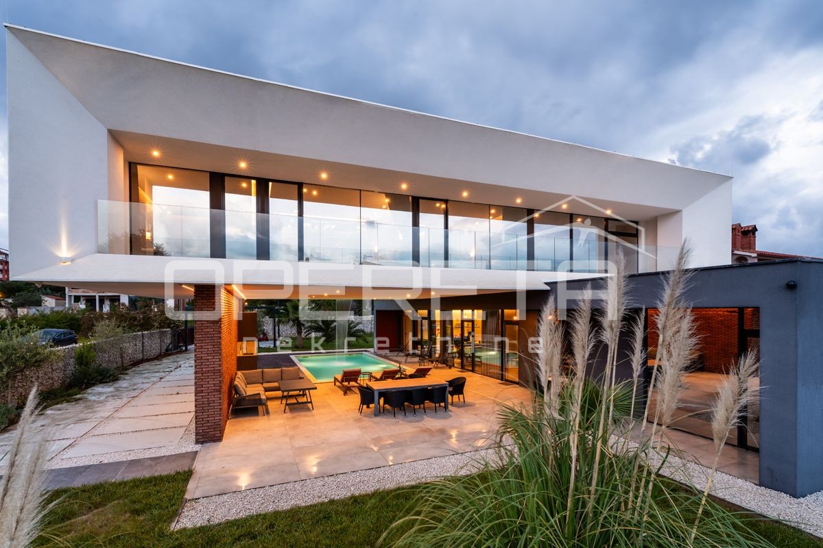 Sale, House, Ližnjan, Ližnjan, Stand alone, 498m2