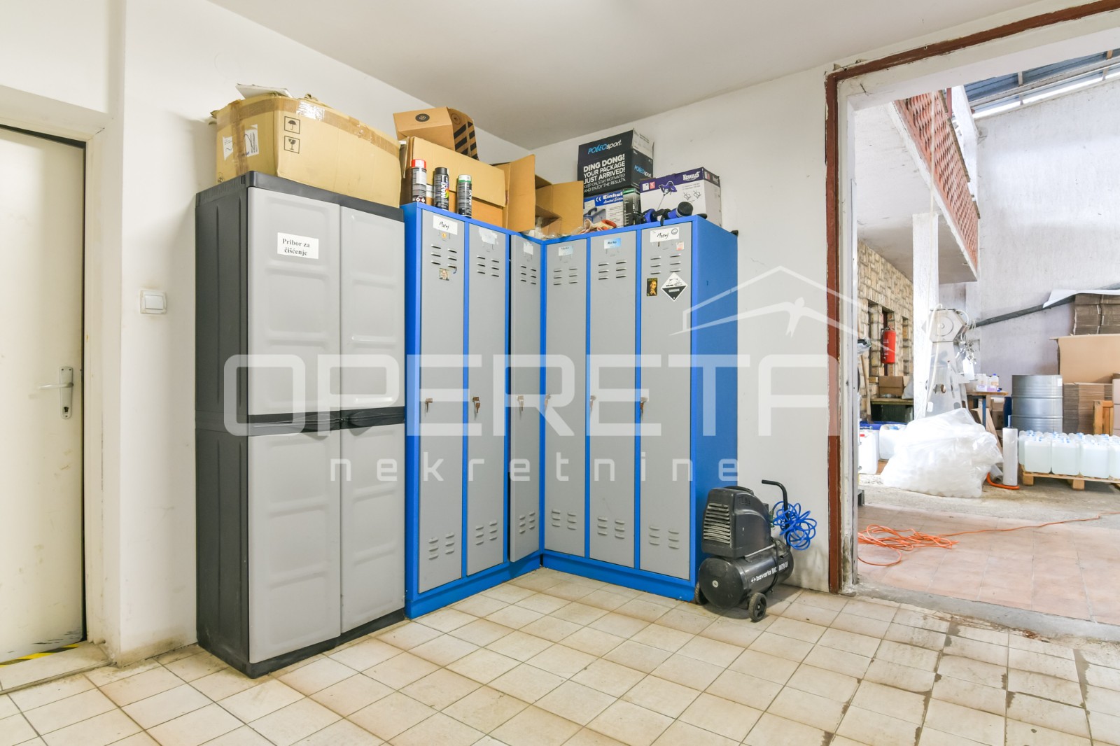 Prodaja, Poslovna zgrada, Novaki, Industrijska ulica, 867m2