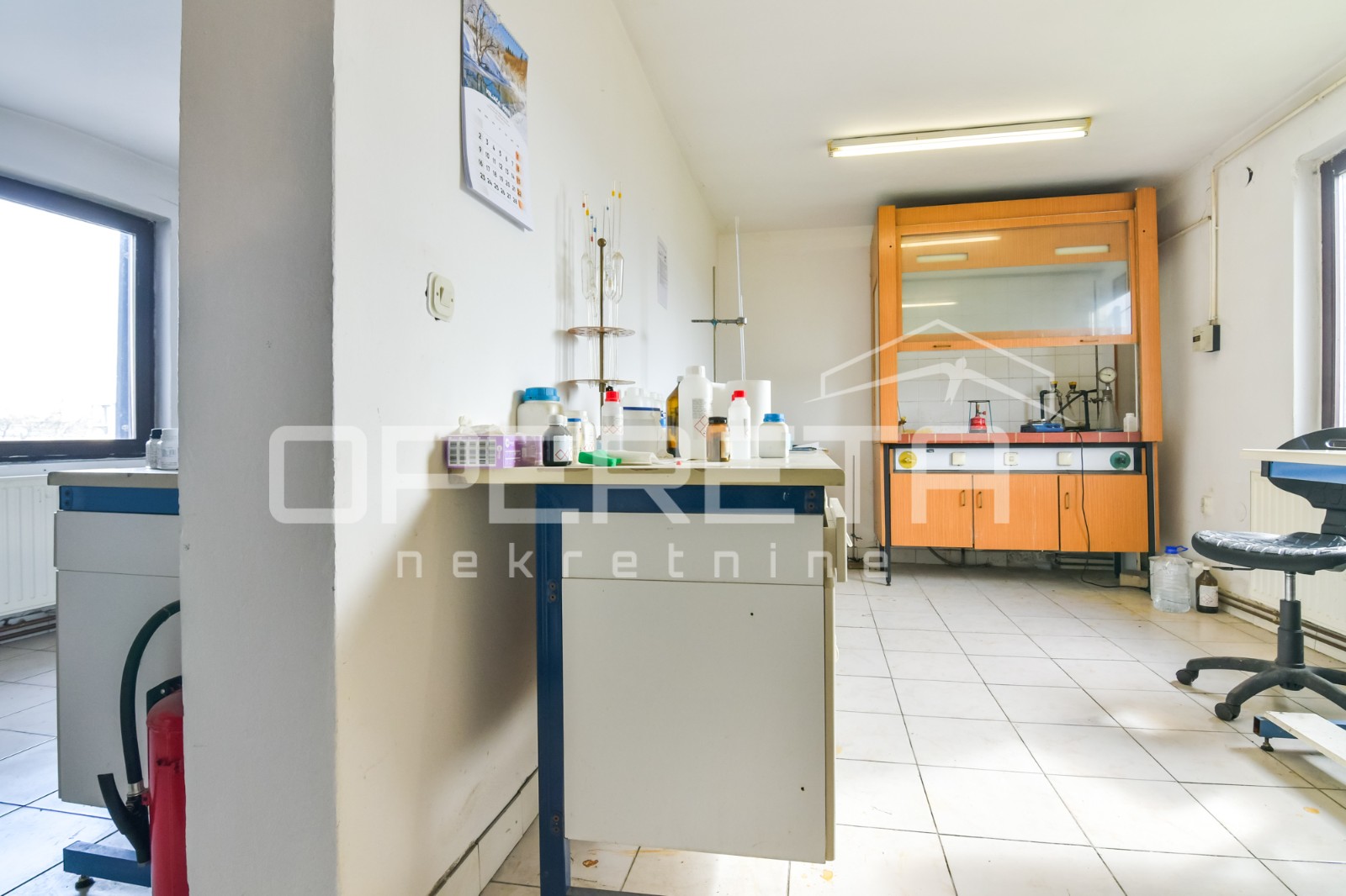 Prodaja, Poslovna zgrada, Novaki, Industrijska ulica, 867m2