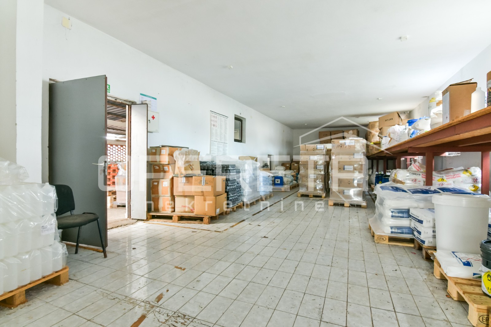 Prodaja, Poslovna zgrada, Novaki, Industrijska ulica, 867m2