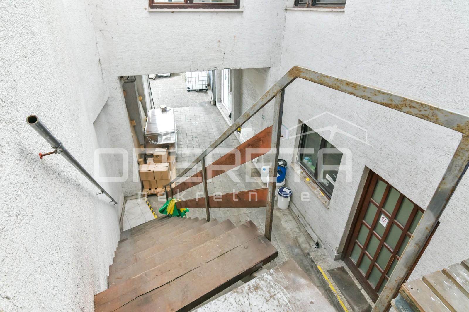 Prodaja, Poslovna zgrada, Novaki, Industrijska ulica, 867m2