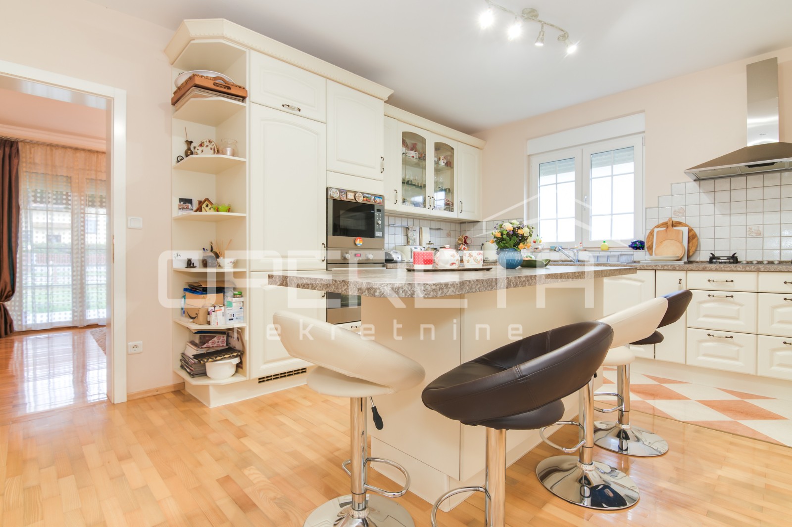 Prodaja, Kuća, Oroslavje, Stubička cesta , Samostojeća, 279m2