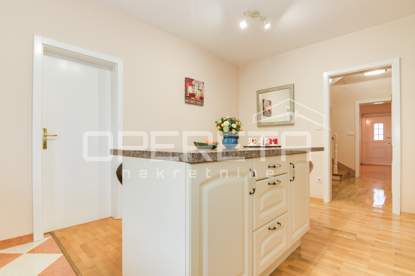 Prodaja, Kuća, Oroslavje, Stubička cesta , Samostojeća, 279m2