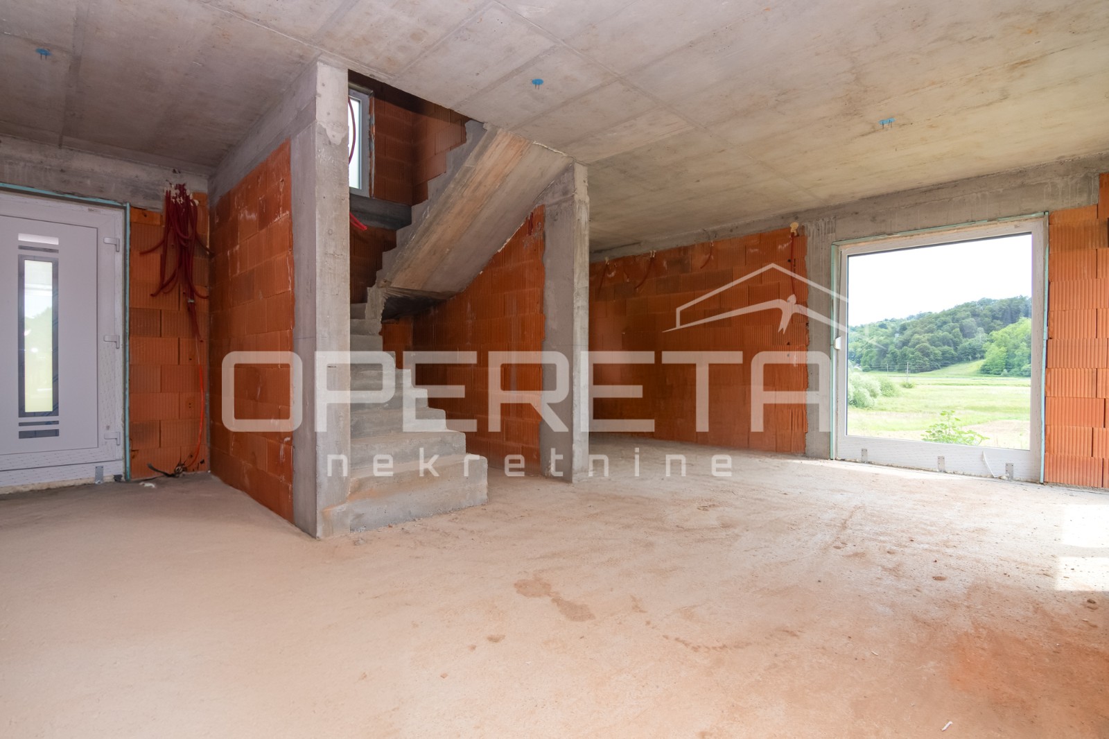 Prodaja, Kuća, Desinić, Ivanić Desinički , Samostojeća, 105m2