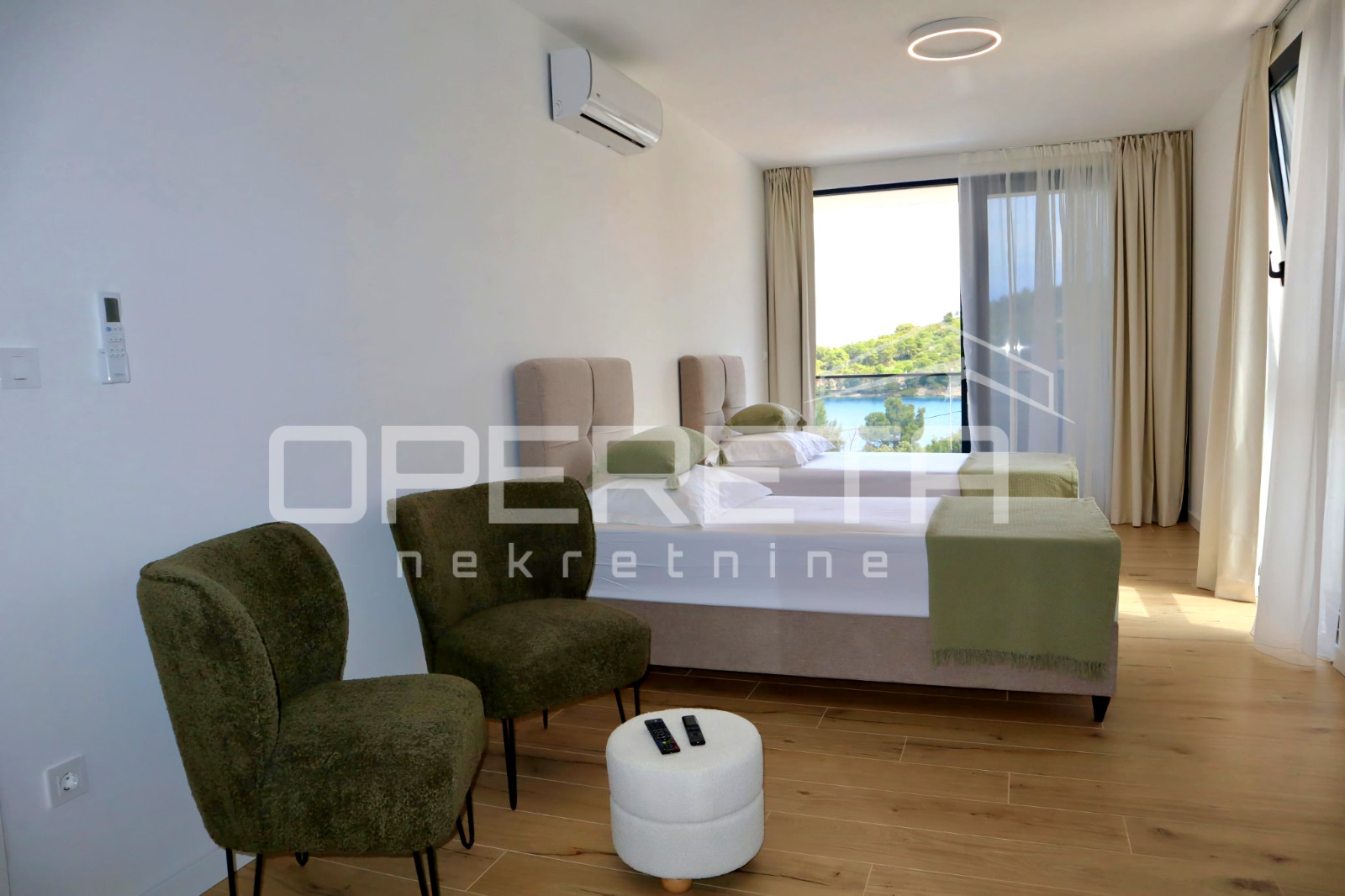 Prodaja, Kuća, Rogač, ROGAČ, Samostojeća, 224m2