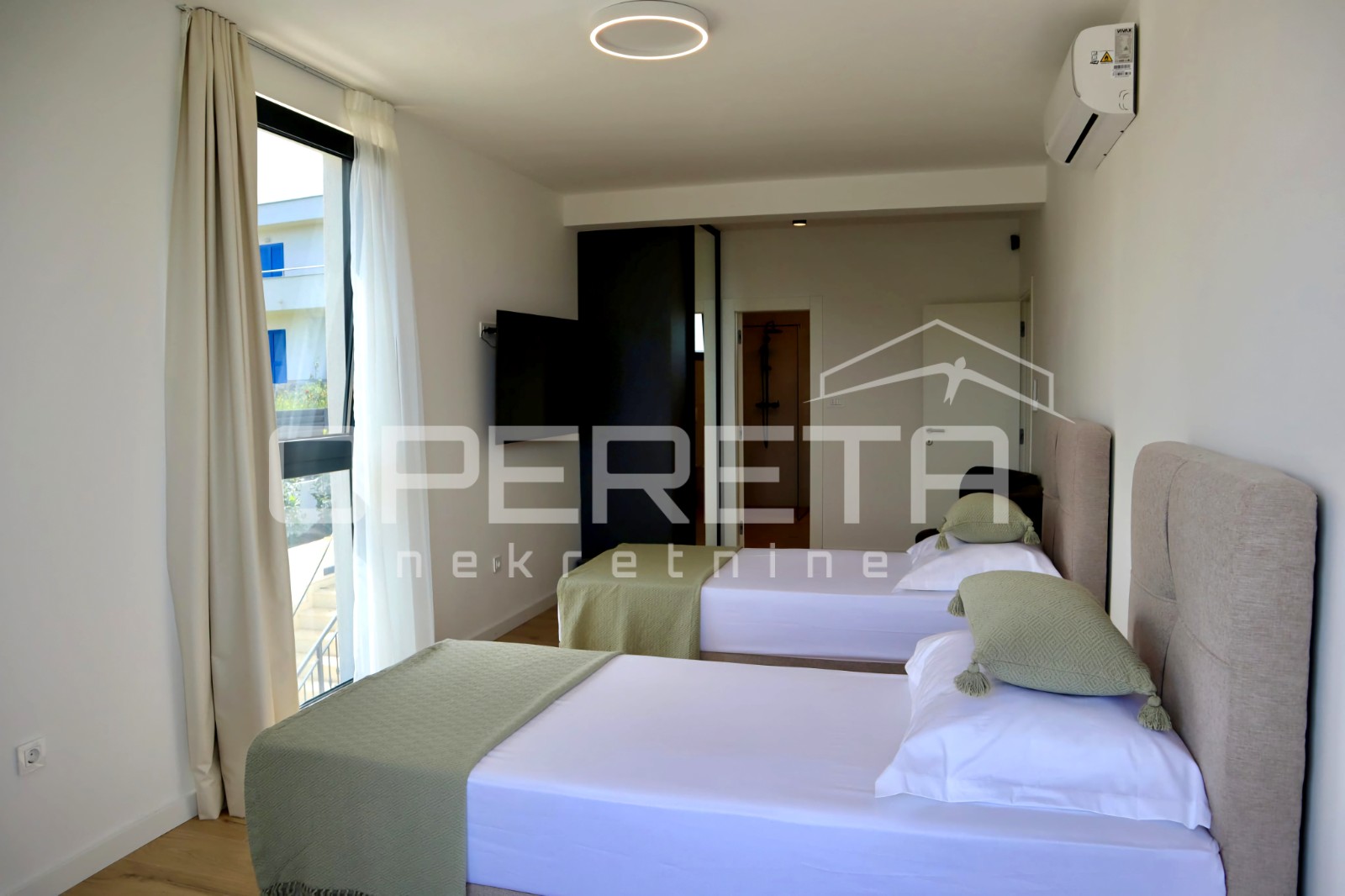 Prodaja, Kuća, Rogač, ROGAČ, Samostojeća, 224m2