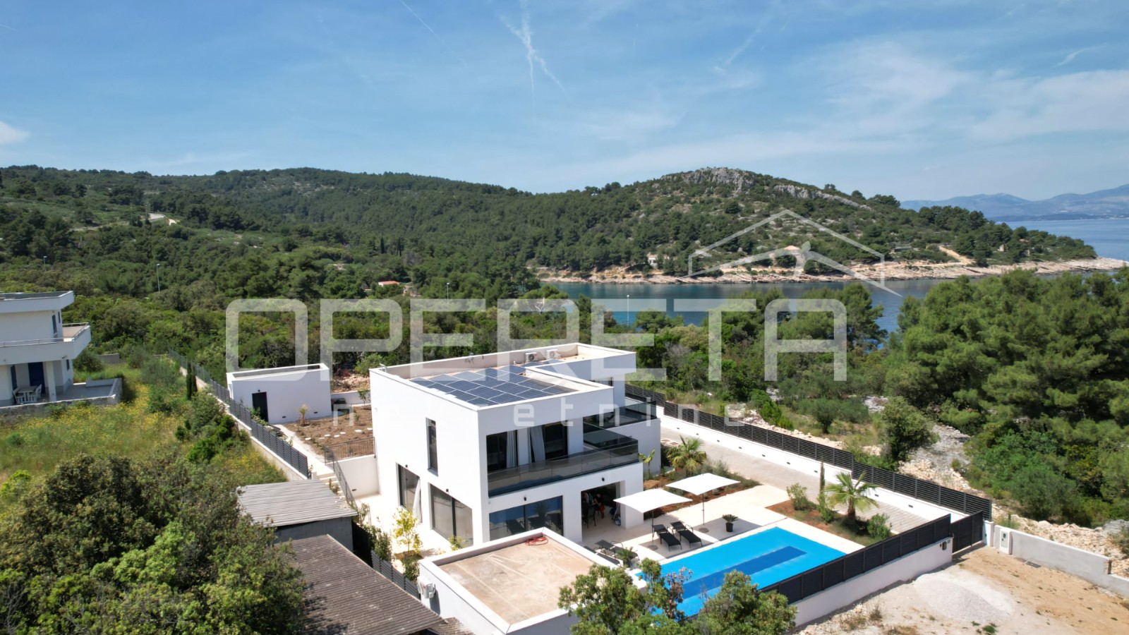 Prodaja, Kuća, Rogač, ROGAČ, Samostojeća, 224m2