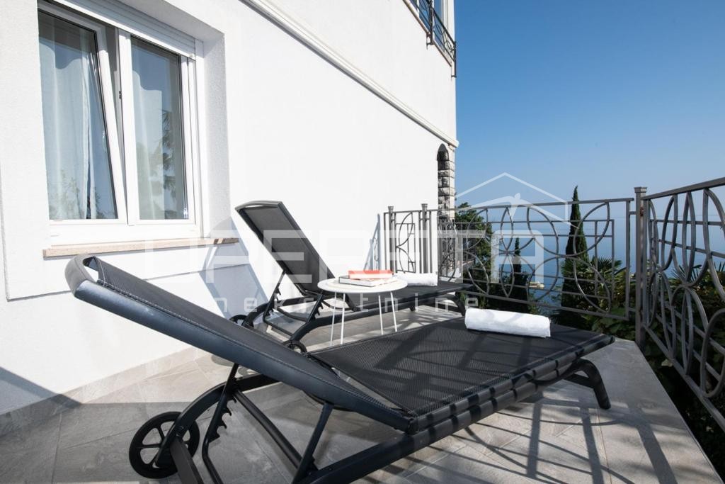 Sale, Flat, Opatija, Opatija, 4r, 140m2