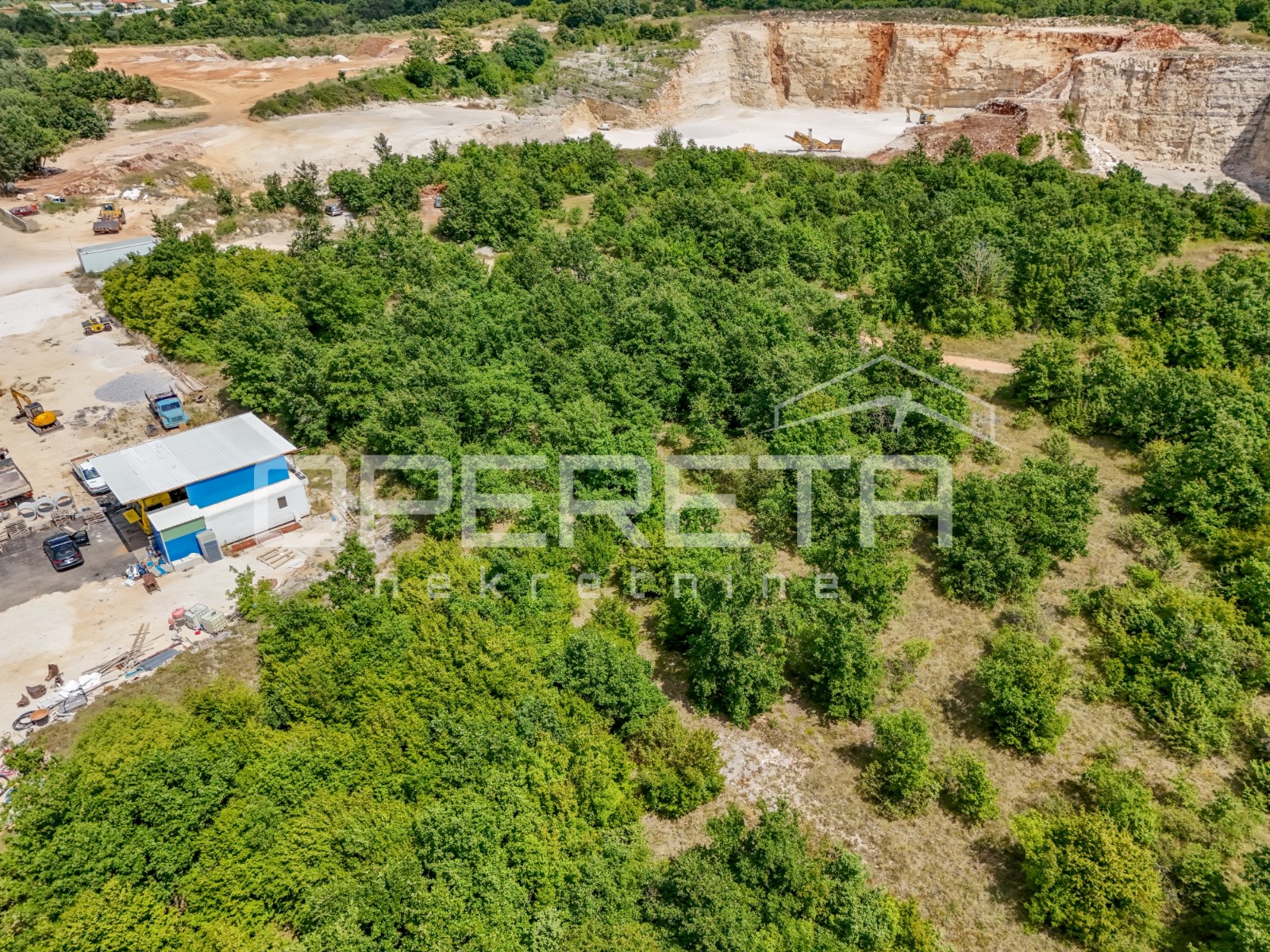 Bibići, Pula, 2.377,00 m2, 190.000,00 EUR