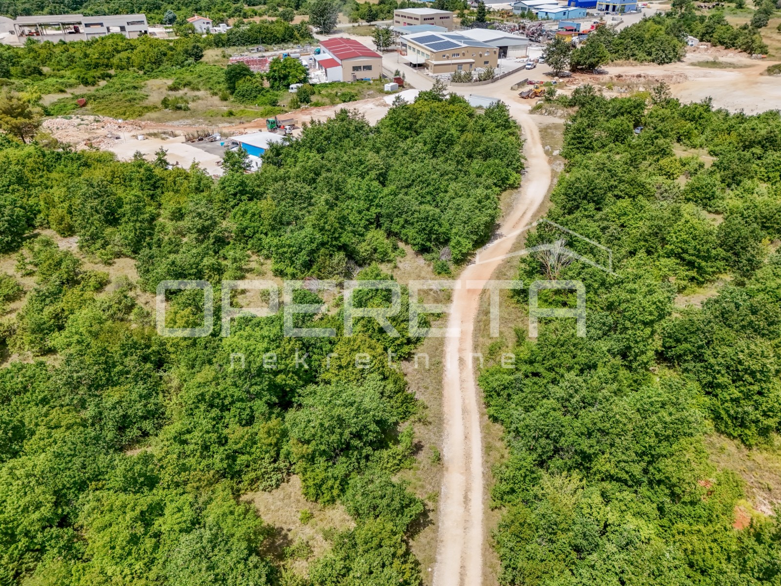 Bibići, Pula, 2.377,00 m2, 190.000,00 EUR