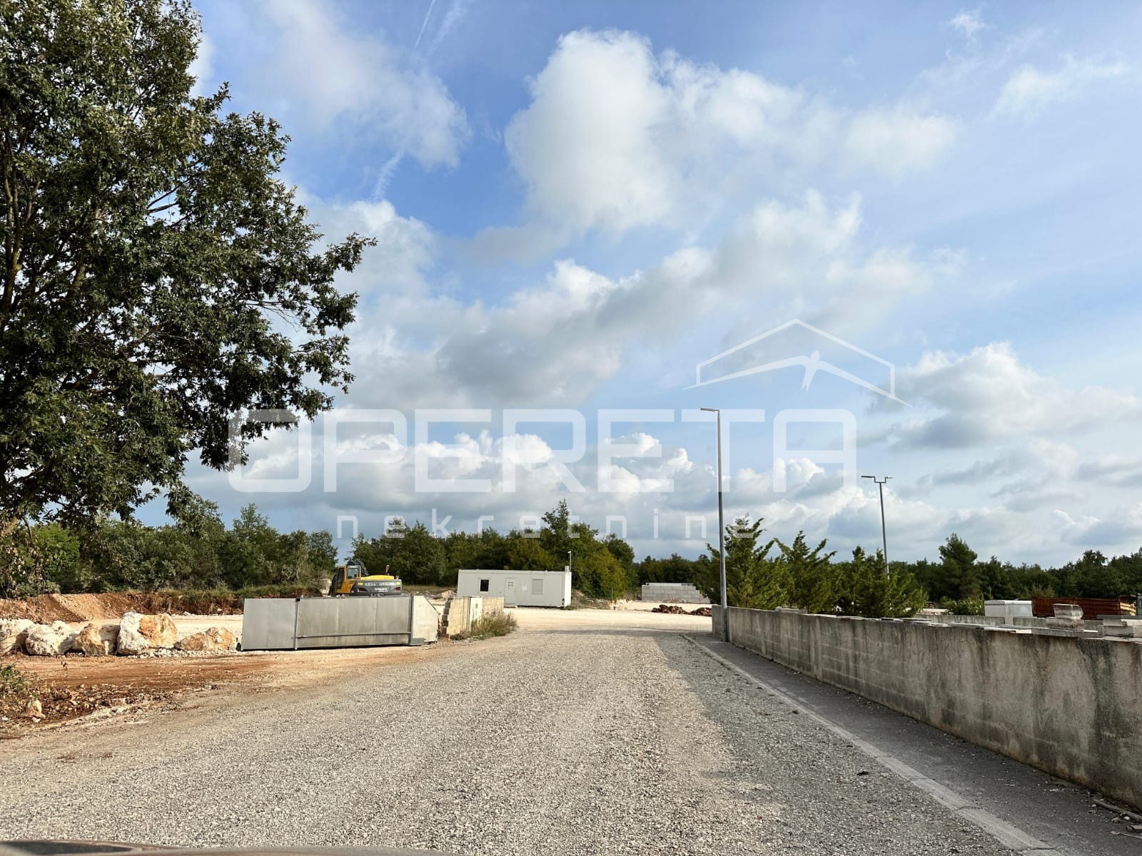 Bibići, Pula, 2.377,00 m2, 190.000,00 EUR