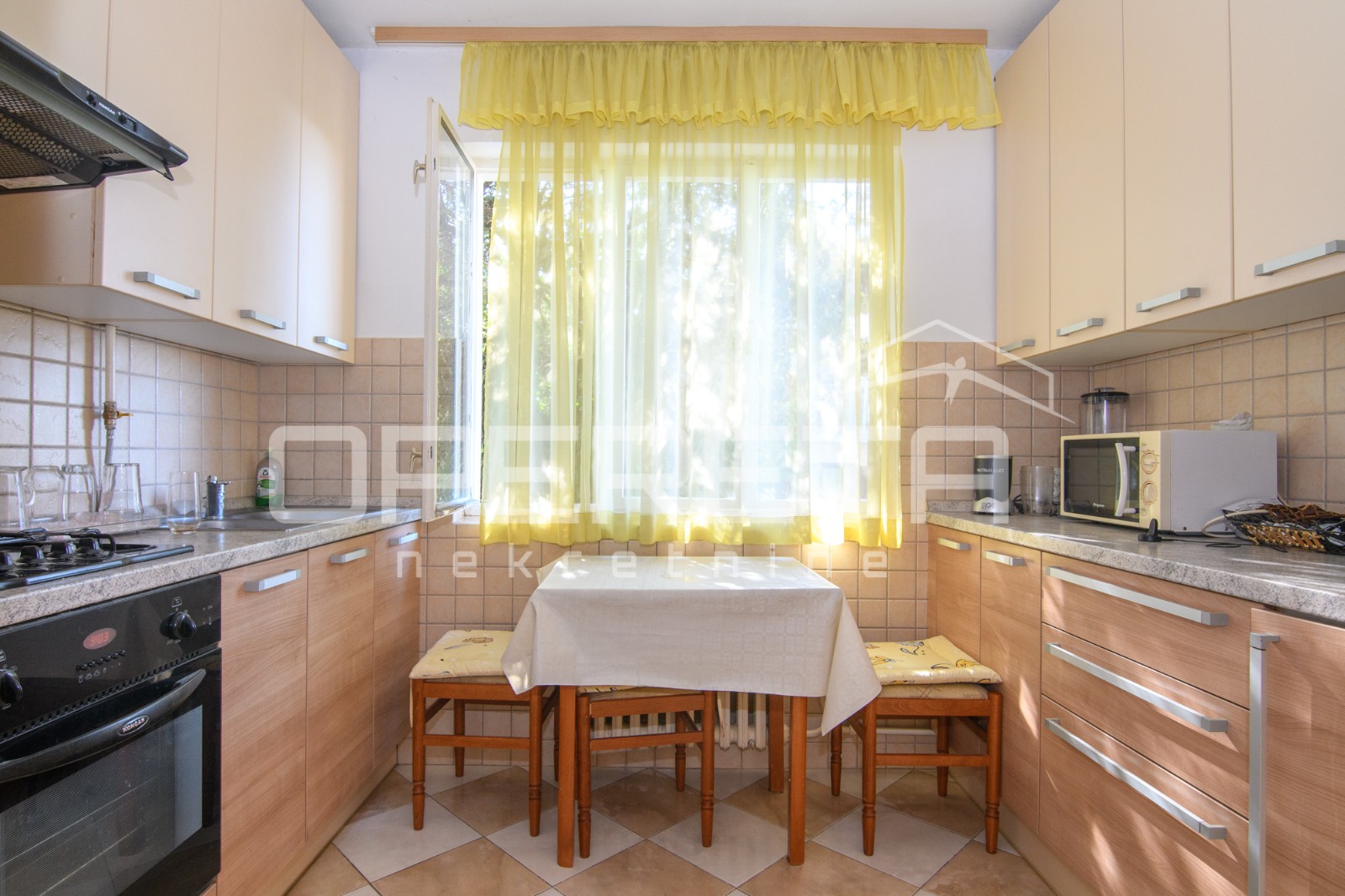 Prodaja, Kuća, Remete, Remetski kamenjak, Samostojeća, 300m2